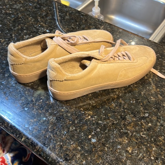 Scotch and Soda Tan Sneanker - Picture 2 of 4